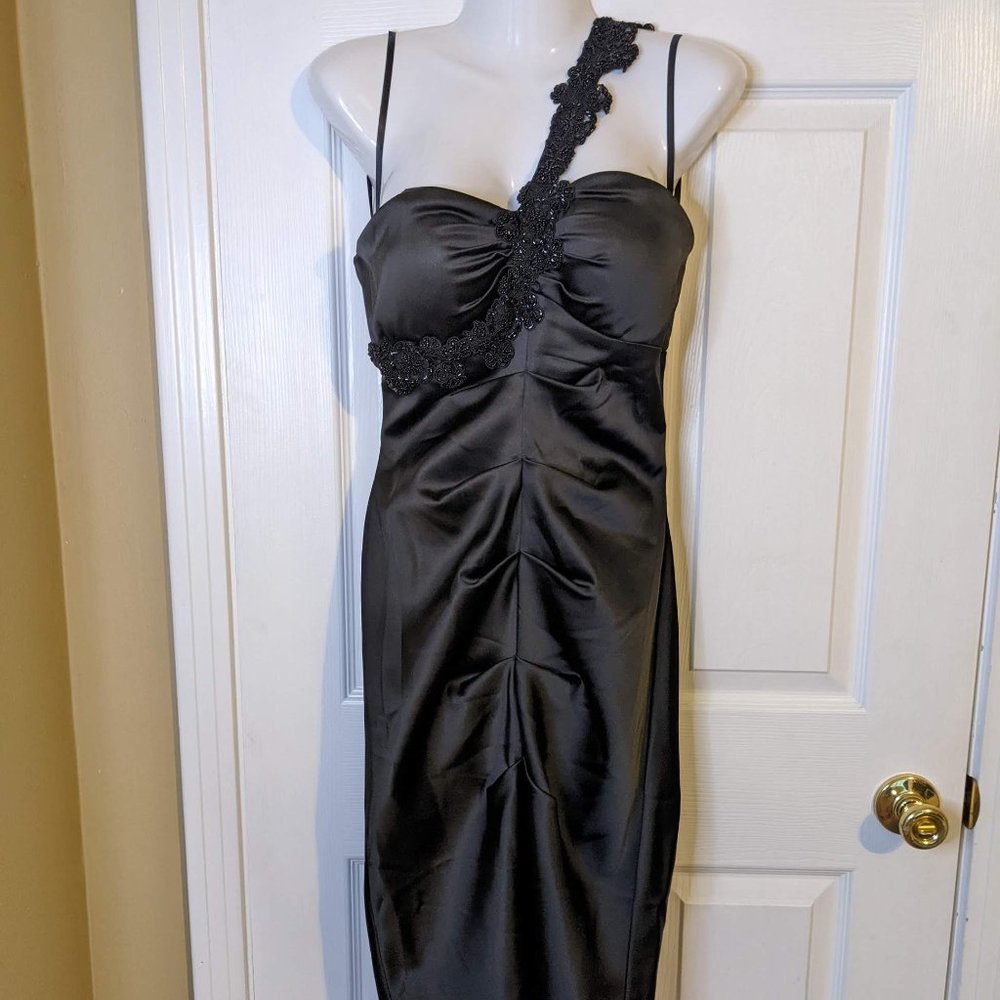 Xscape by Joanna Chen 1 Shoulder Beaded Form Fitting Cocktail Dress - size 12